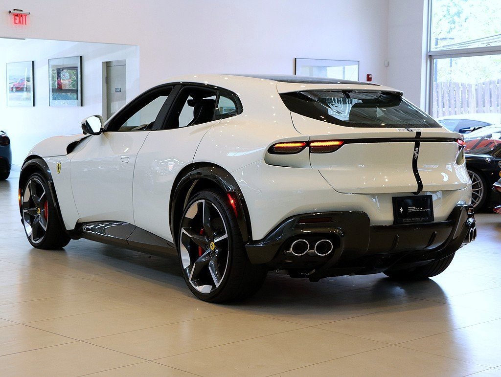 2017 Ferrari GTC4Lusso photo 11