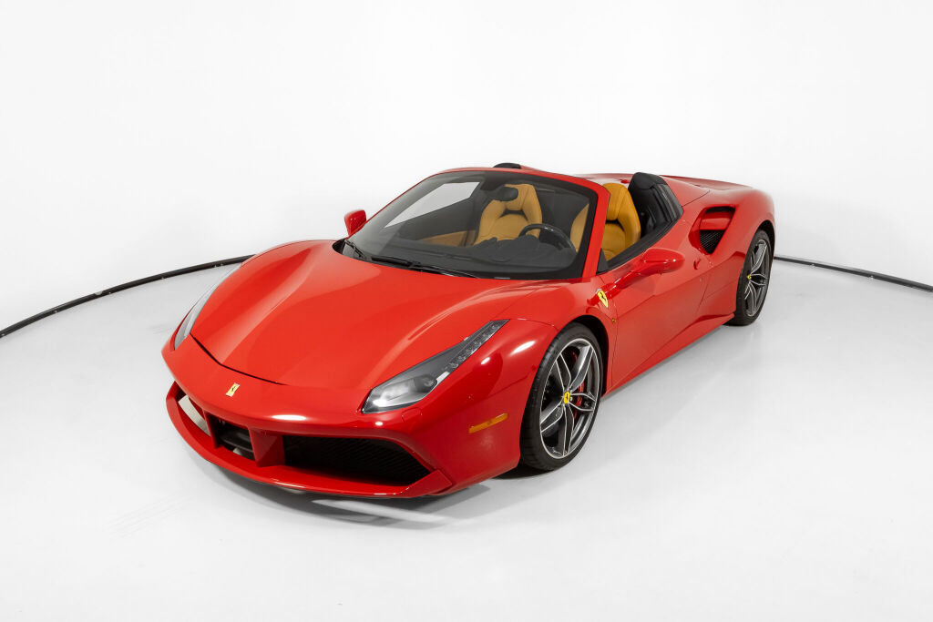 Ferrari488SPDです Certified Pre-Owned 2018 Ferrari 488 Spider Base 2D