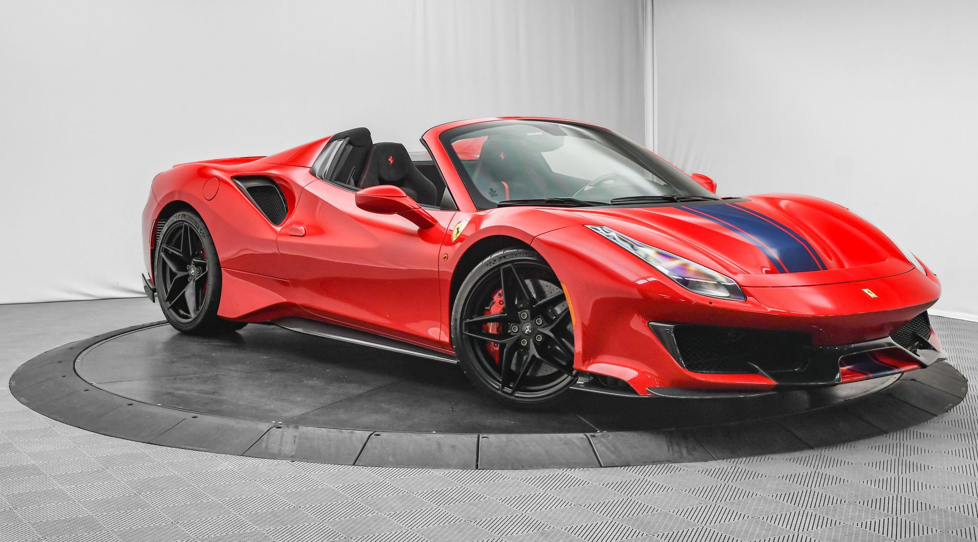 2017 Ferrari 488 GTB photo 10