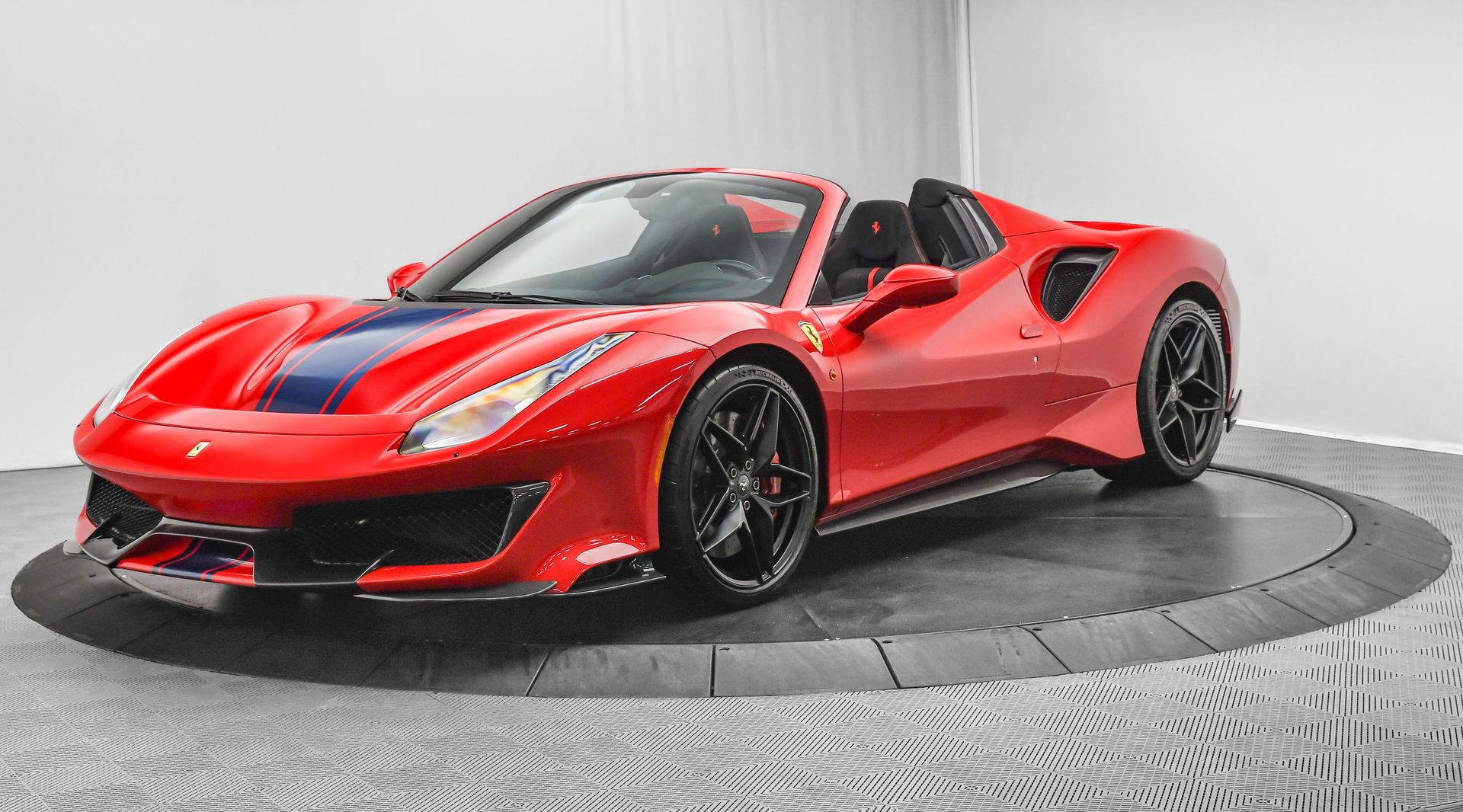 2017 Ferrari 488 GTB photo 12
