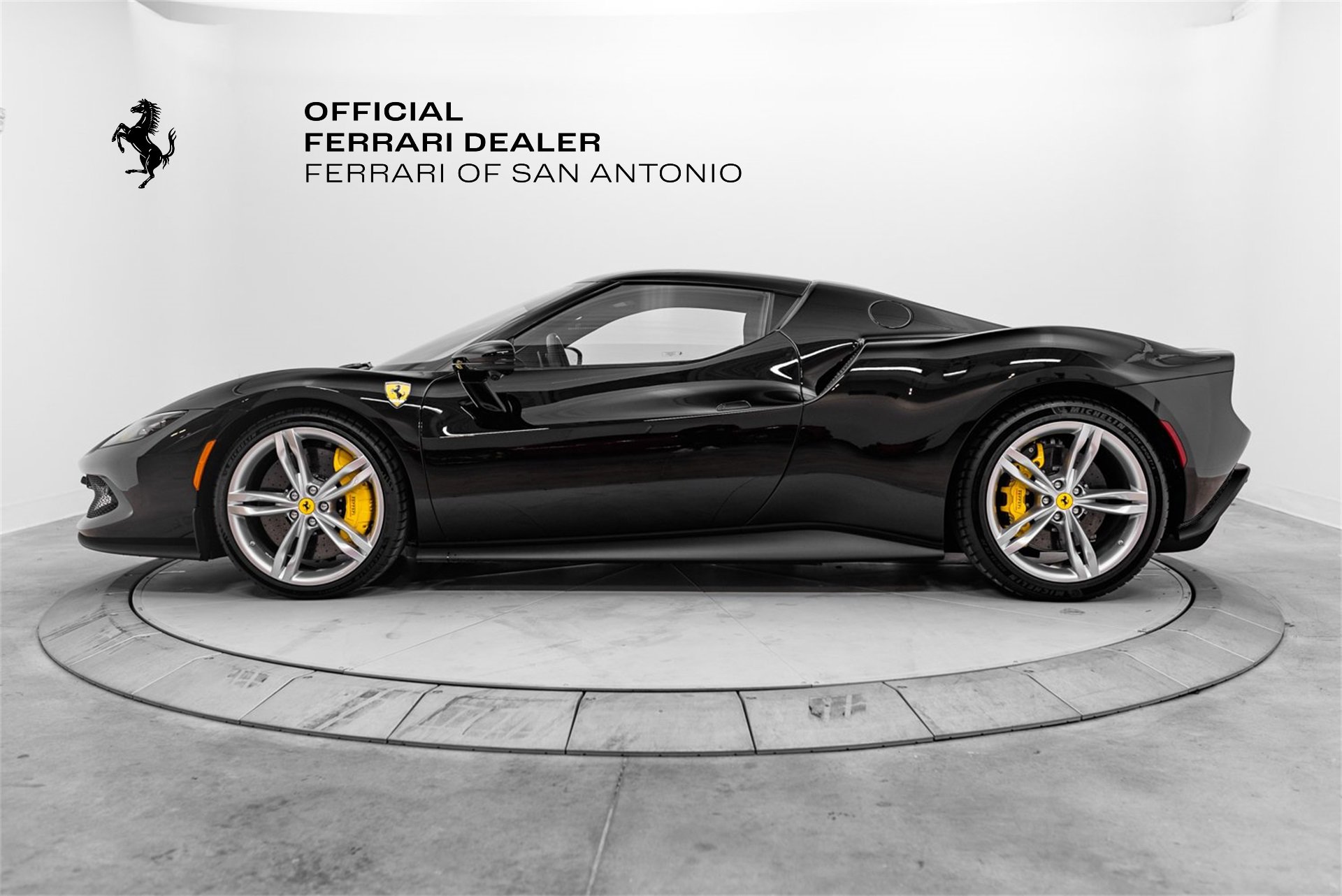 Used 296 GTB 2023 for sale in San Antonio | Ferrari Dealer