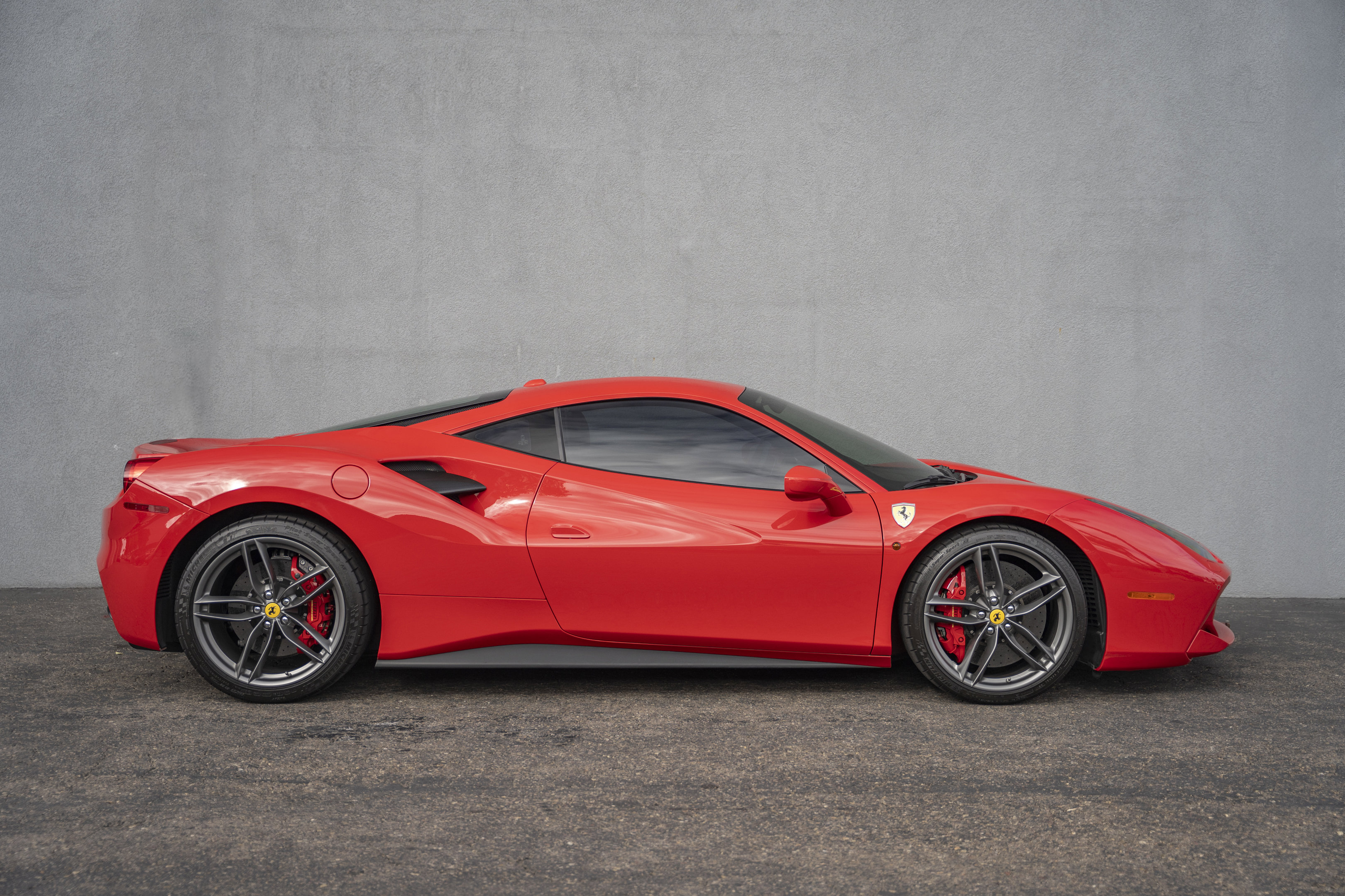 2016 Ferrari 488 GTB photo 10