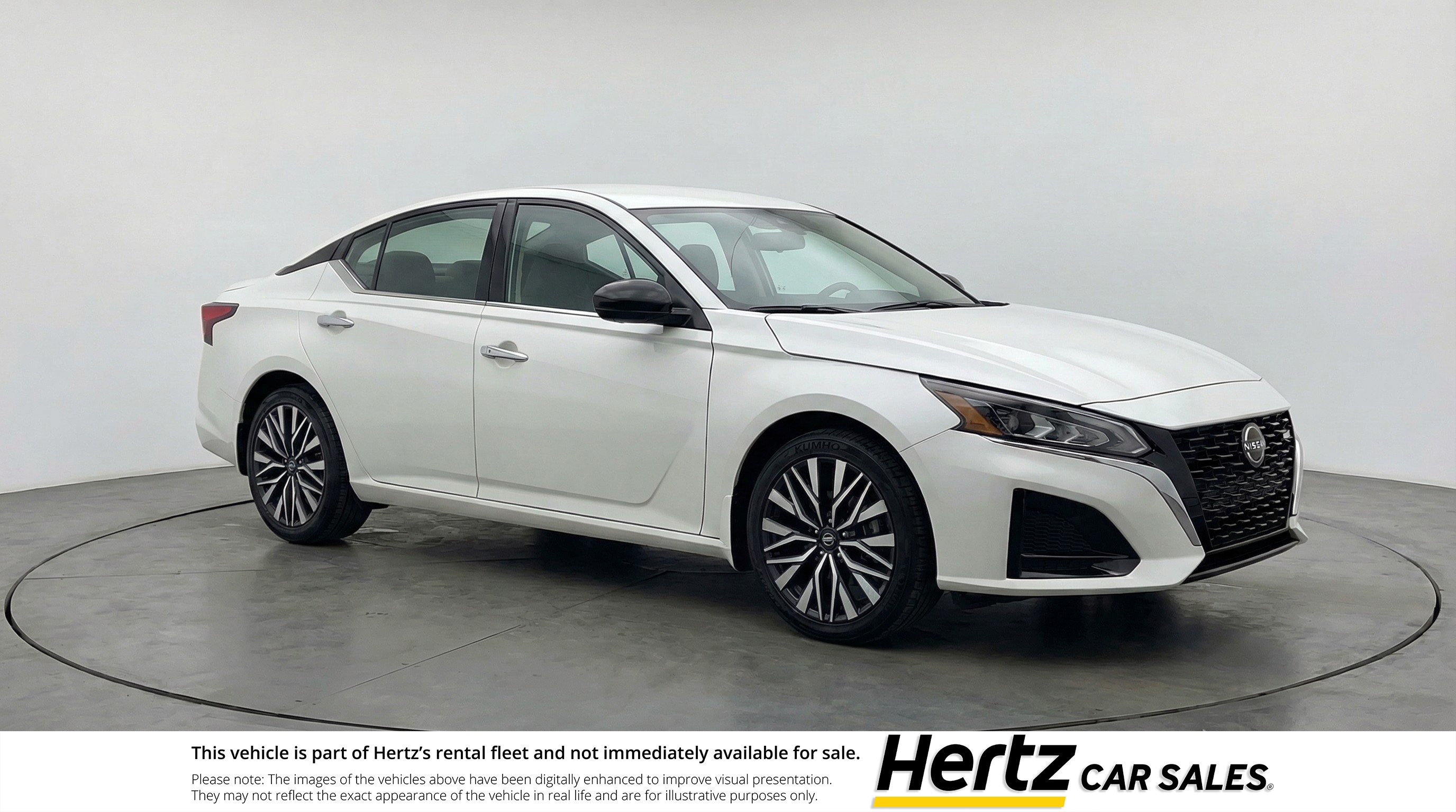 White 2025 Nissan Altima 2.5 SV FWD Sedan Front-Wheel Drive Automatic