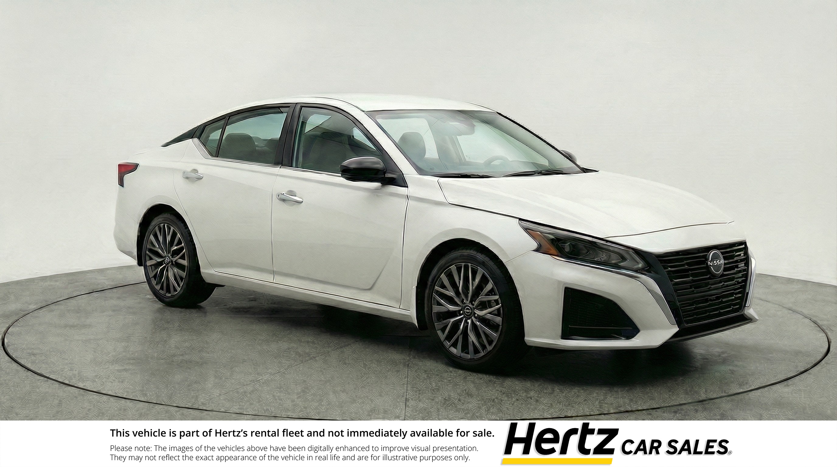 White 2025 Nissan Altima 2.5 SV FWD Sedan Front-Wheel Drive Automatic