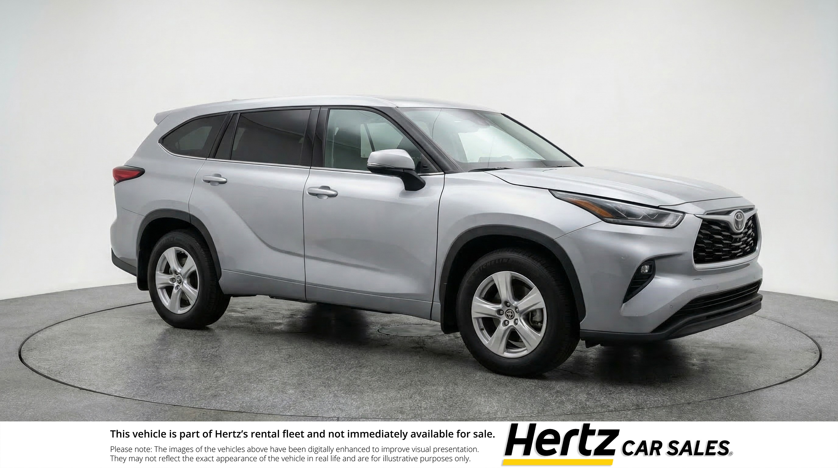 2025 Toyota Highlander LE FWD