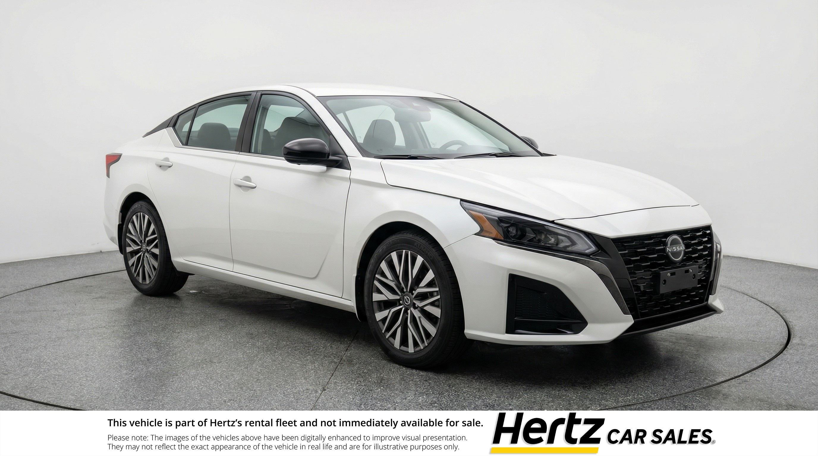 White 2025 Nissan Altima 2.5 SV FWD Sedan Front-Wheel Drive Automatic