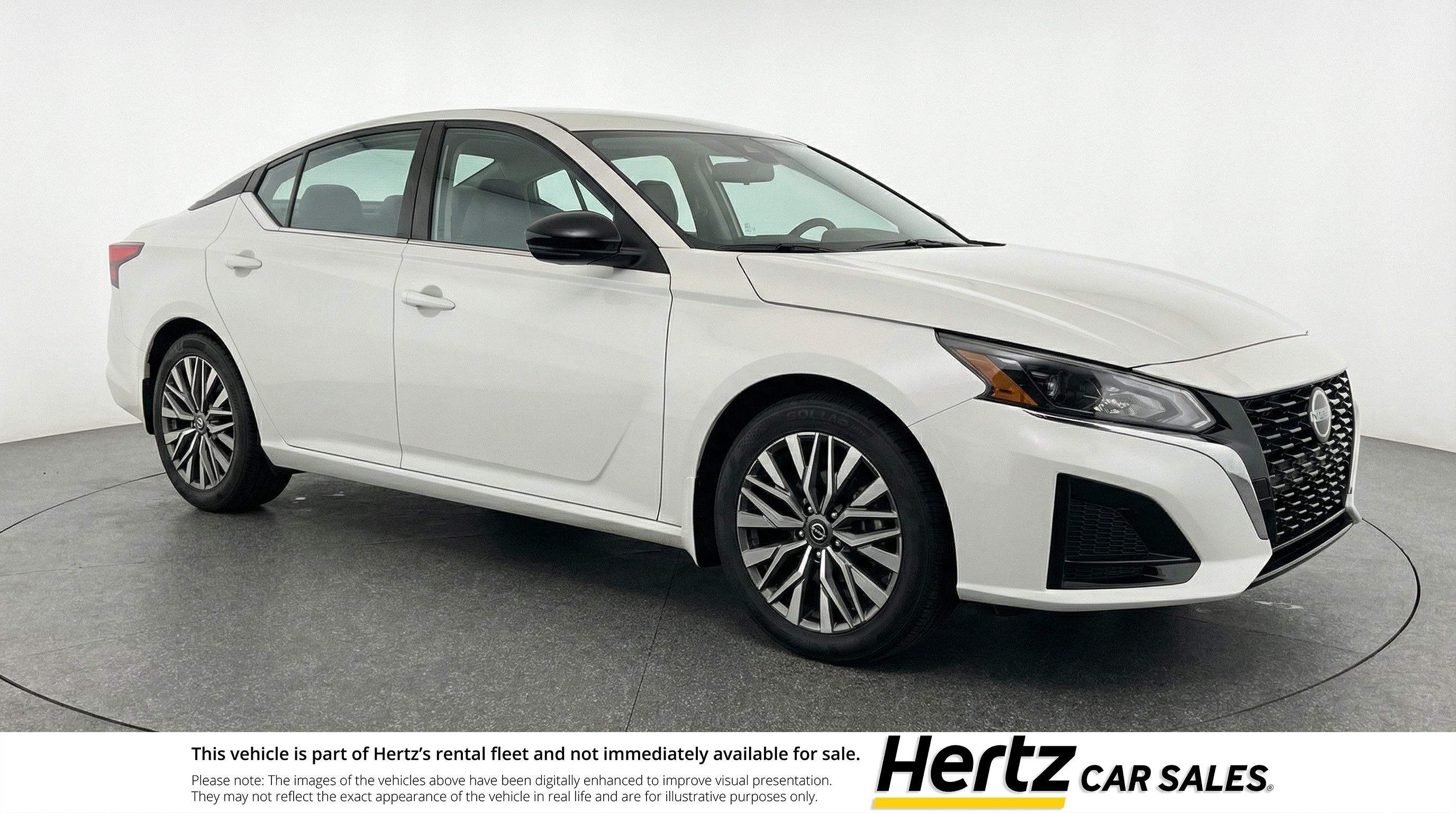 White 2025 Nissan Altima 2.5 SV FWD Sedan Front-Wheel Drive Automatic