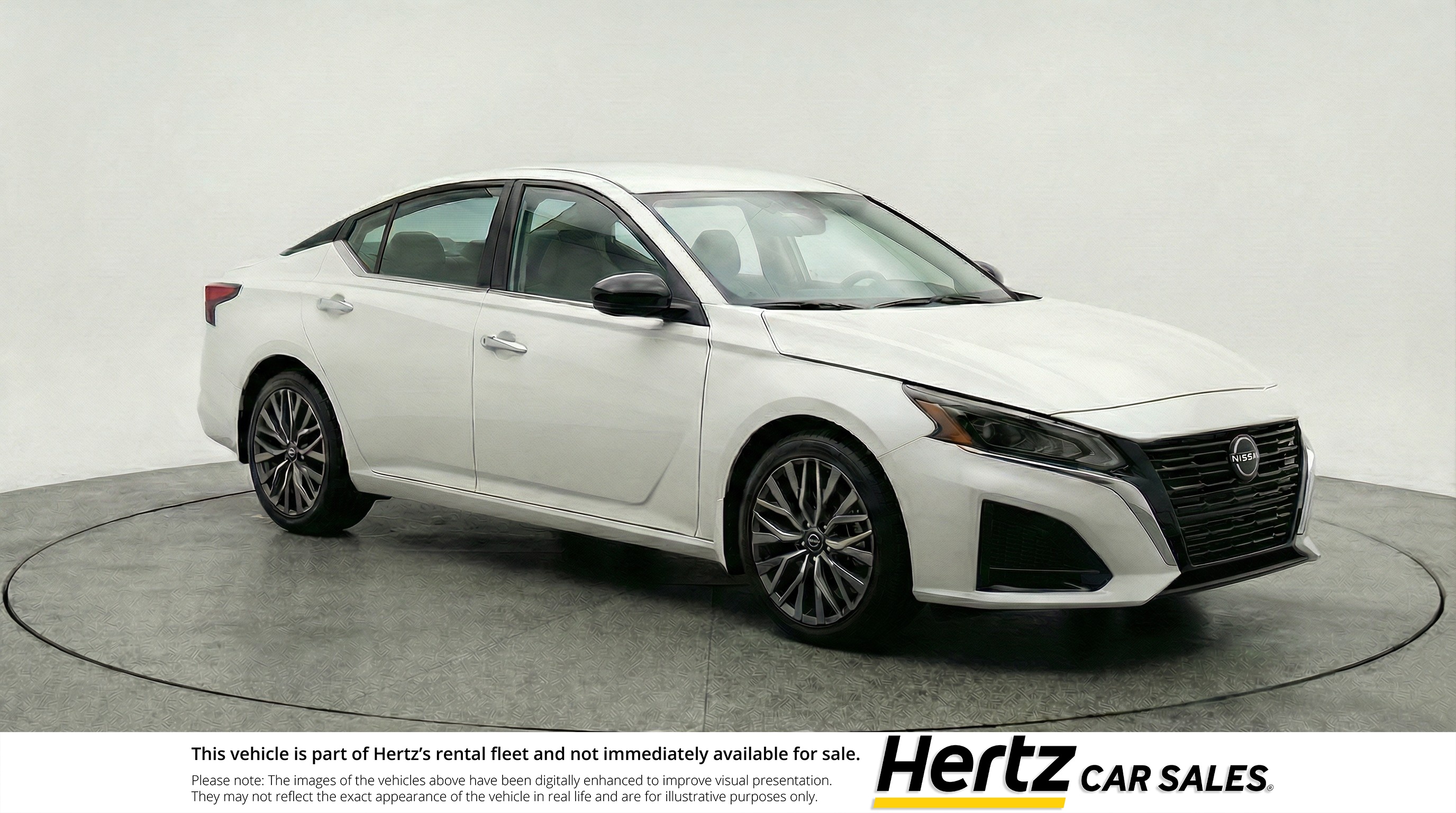 White 2025 Nissan Altima 2.5 SV FWD Sedan Front-Wheel Drive Automatic