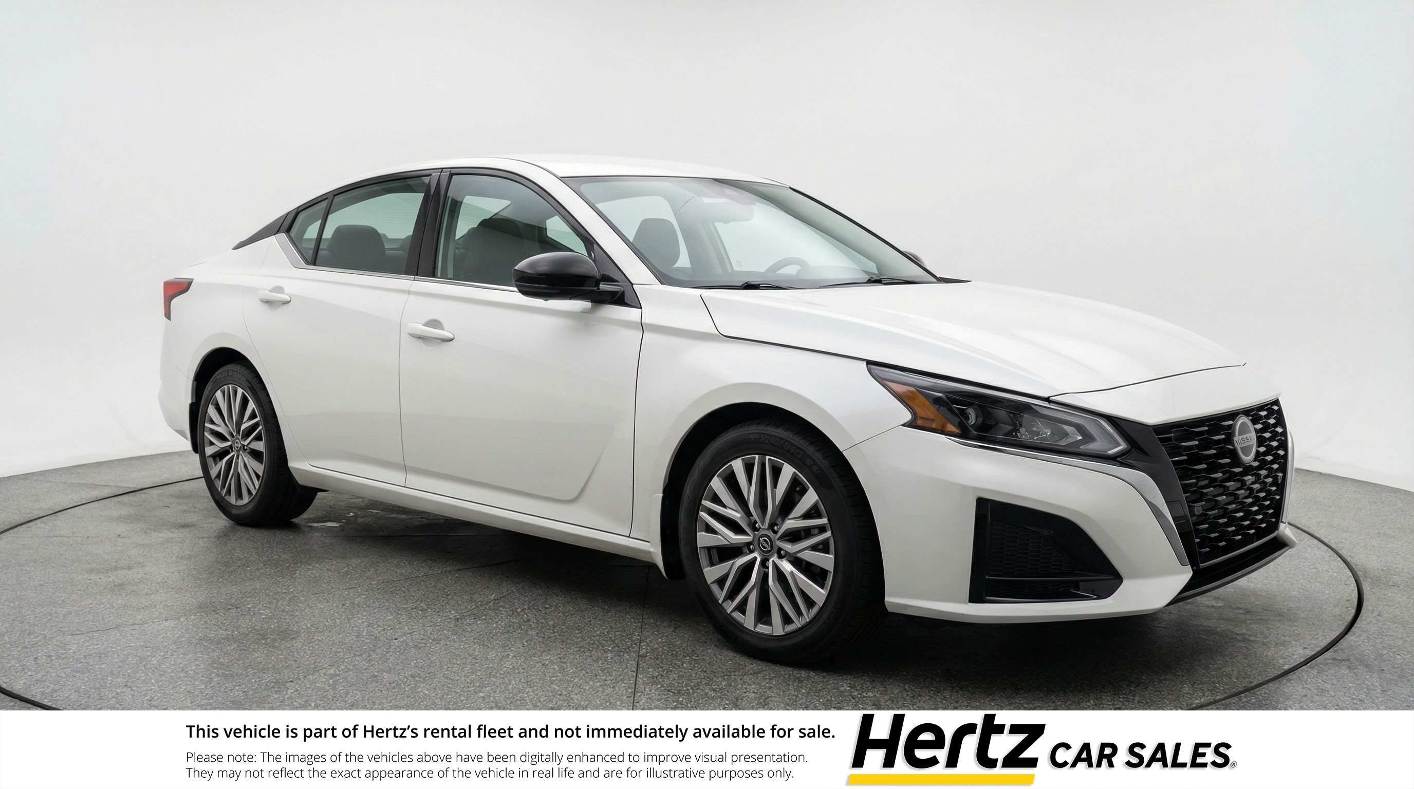 White 2025 Nissan Altima 2.5 SV FWD Sedan Front-Wheel Drive Automatic